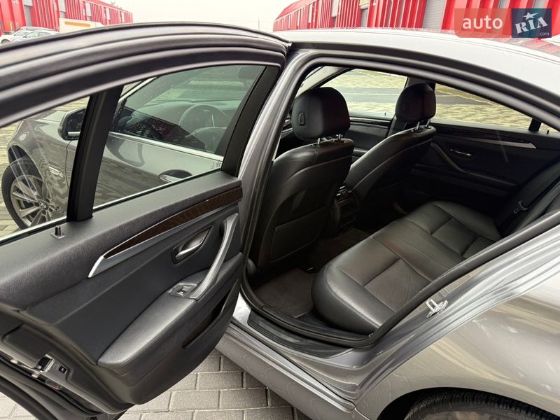 Седан BMW 5 Series 2013 в Львові