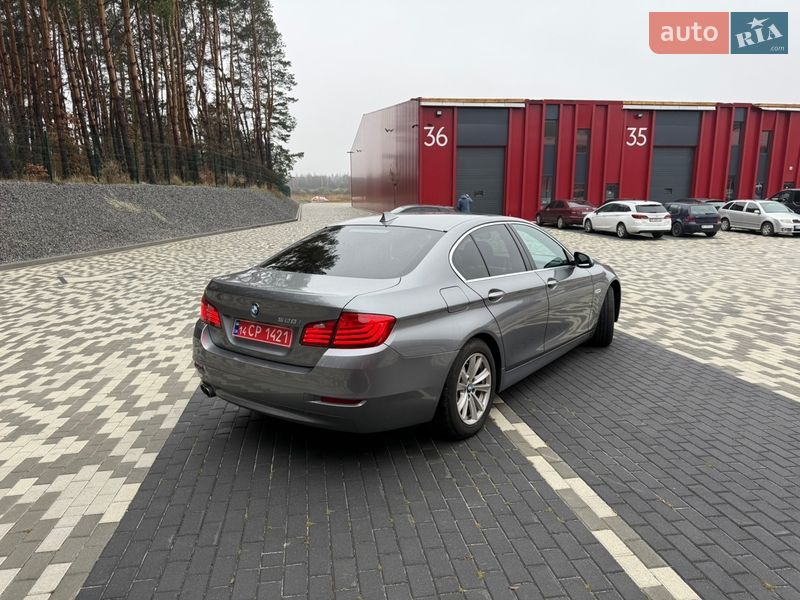Седан BMW 5 Series 2013 в Львові