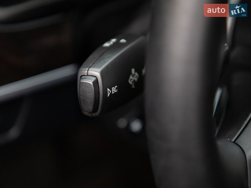 Седан BMW 5 Series 2013 в Самборі