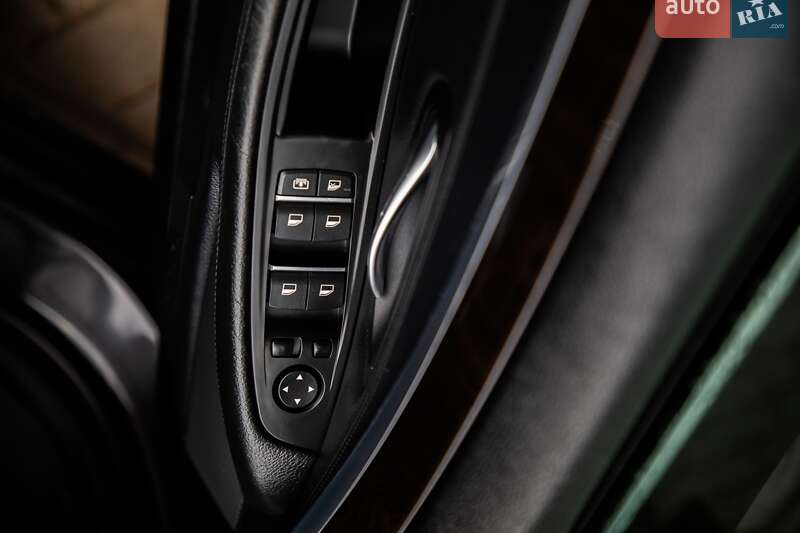 Седан BMW 5 Series 2013 в Самборі