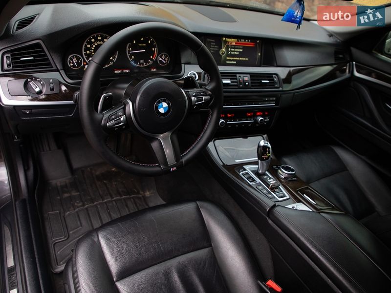 Седан BMW 5 Series 2013 в Самборі