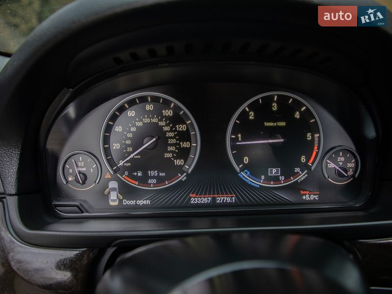 Седан BMW 5 Series 2013 в Самборі