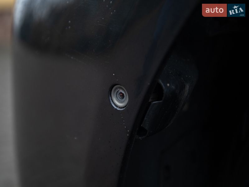 Седан BMW 5 Series 2013 в Самборі