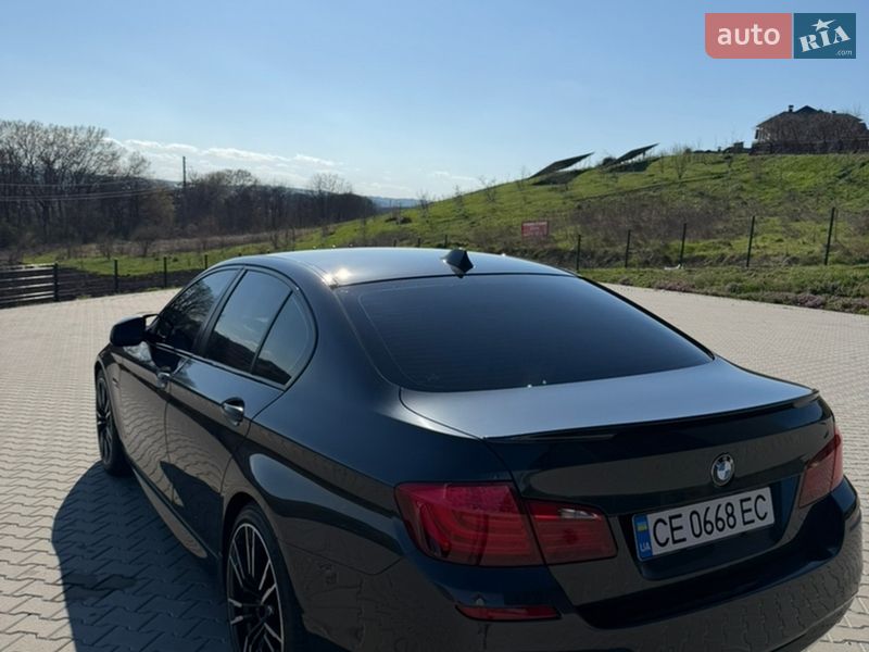 Седан BMW 5 Series 2012 в Чернівцях