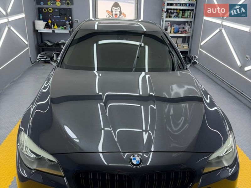 Седан BMW 5 Series 2012 в Чернівцях