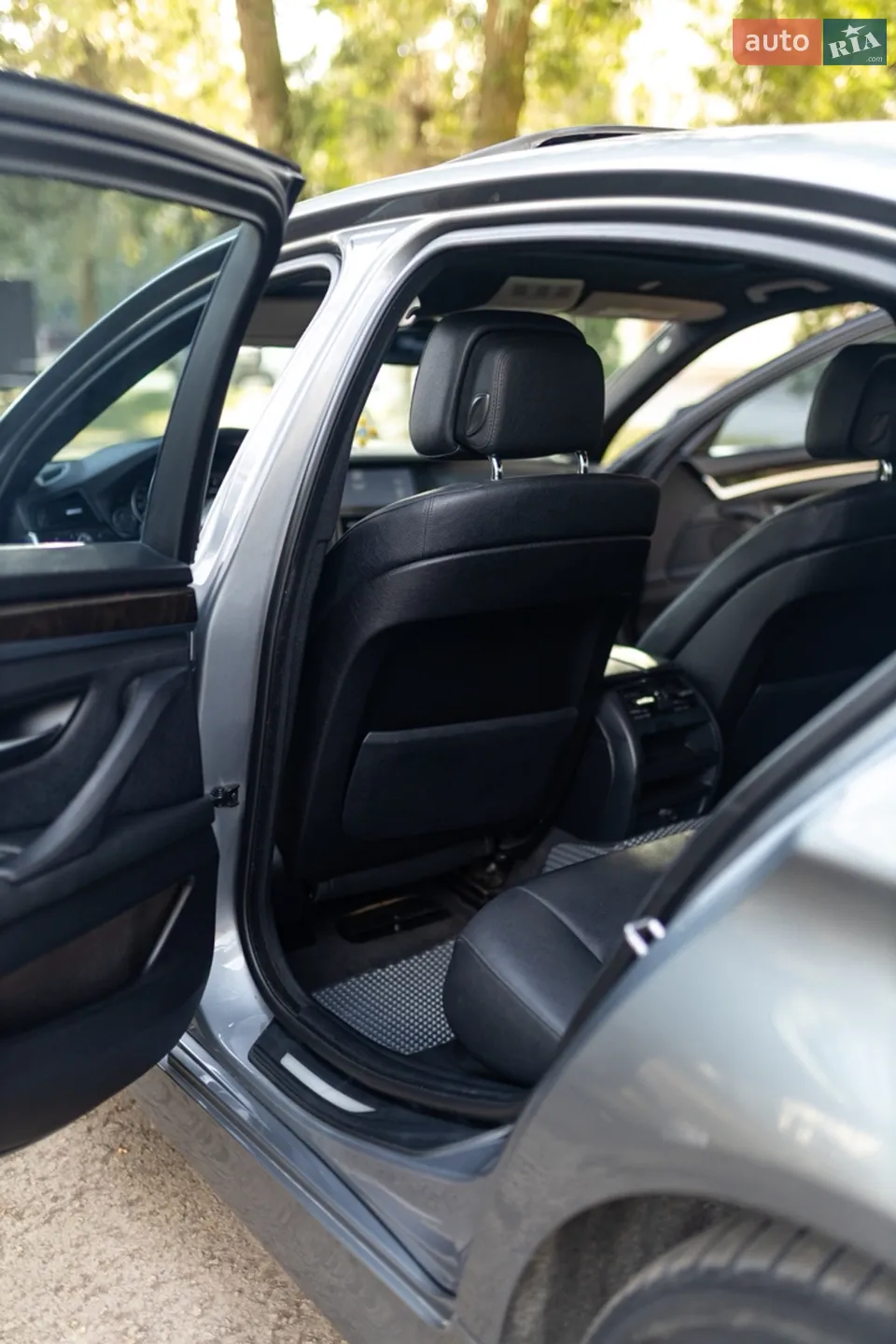 2010 BMW 5er - мініатюра 33