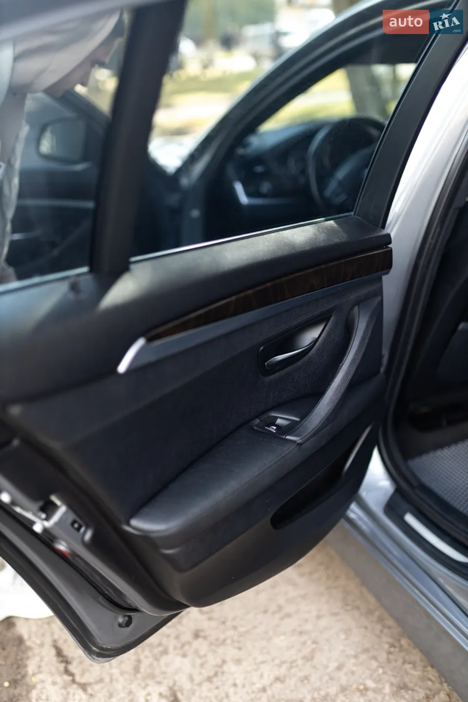 2010 BMW 5er - мініатюра 34