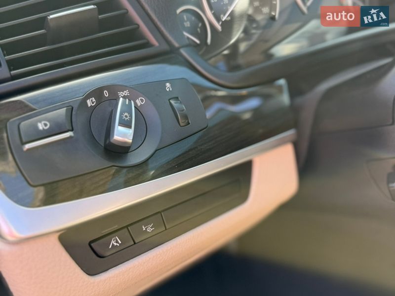 Седан BMW 5 Series 2012 в Каневе фото 54 Седан BMW 5 Series 2012 в Каневе