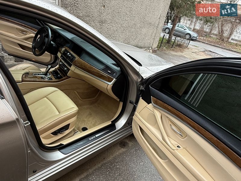 Седан BMW 5 Series 2012 в Києві