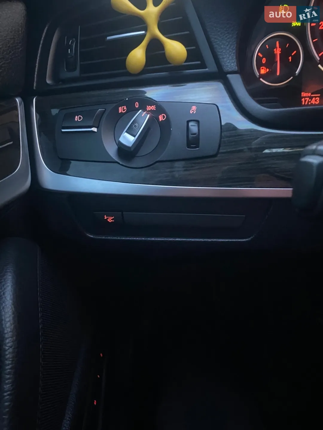 2013 BMW 5er - мініатюра 11