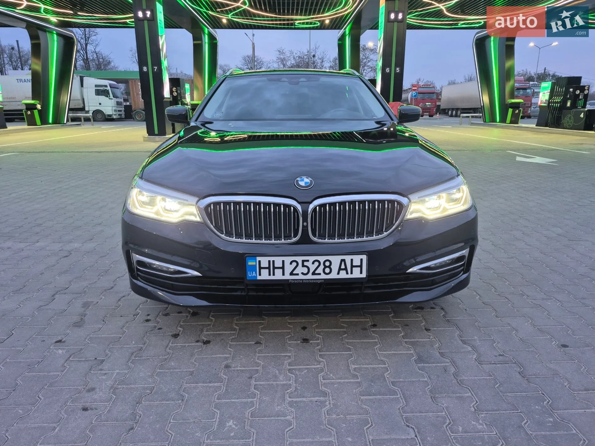 2017 BMW 5er - мініатюра 2