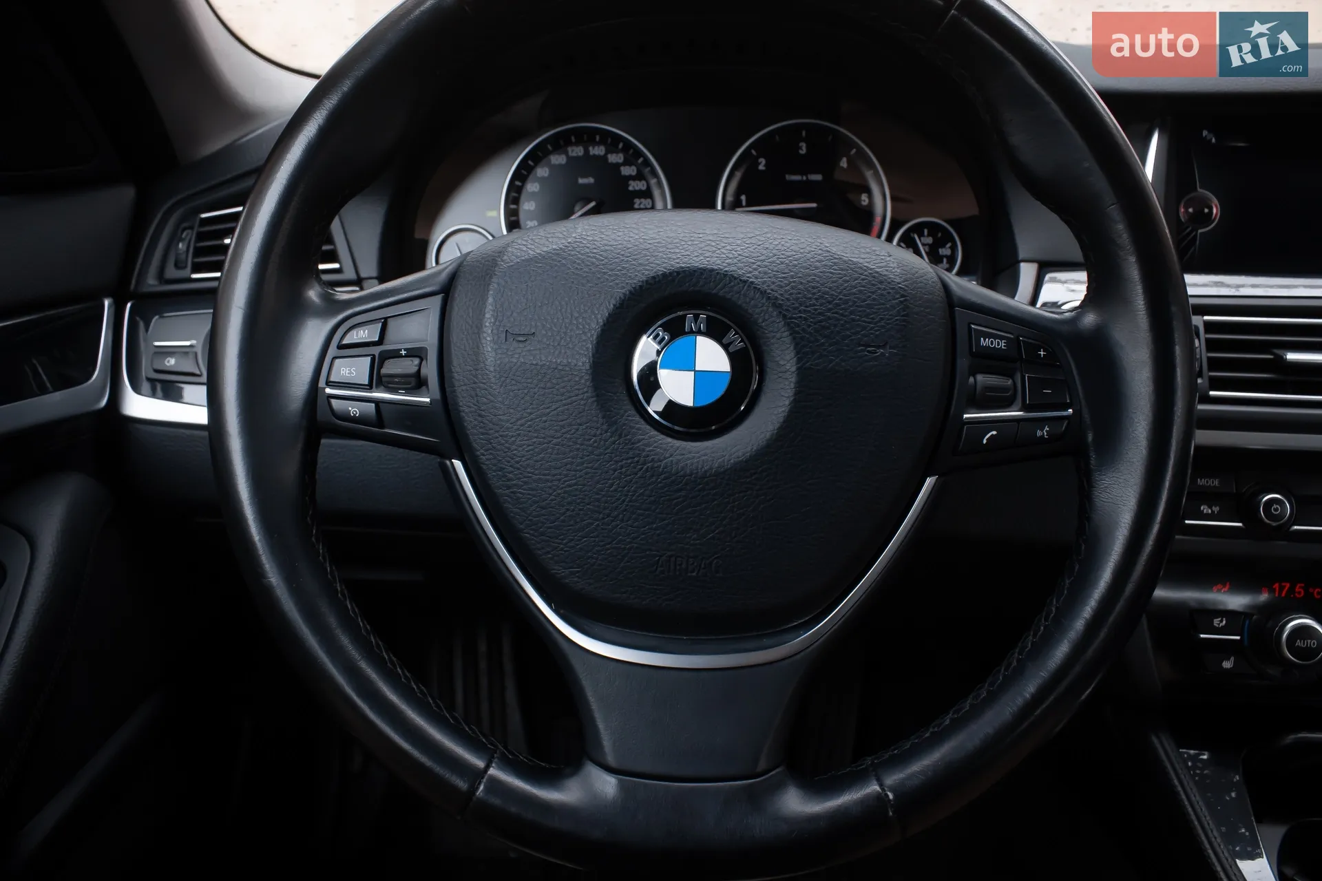 2017 BMW 5er - мініатюра 17