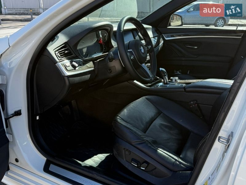 Седан BMW 5 Series 2012 в Виннице