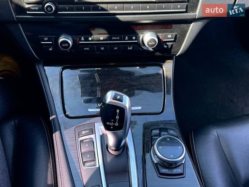 Седан BMW 5 Series 2015 в Івано-Франківську