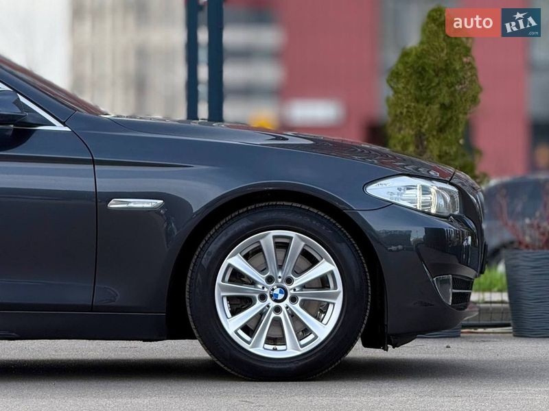 Седан BMW 5 Series 2012 в Киеве