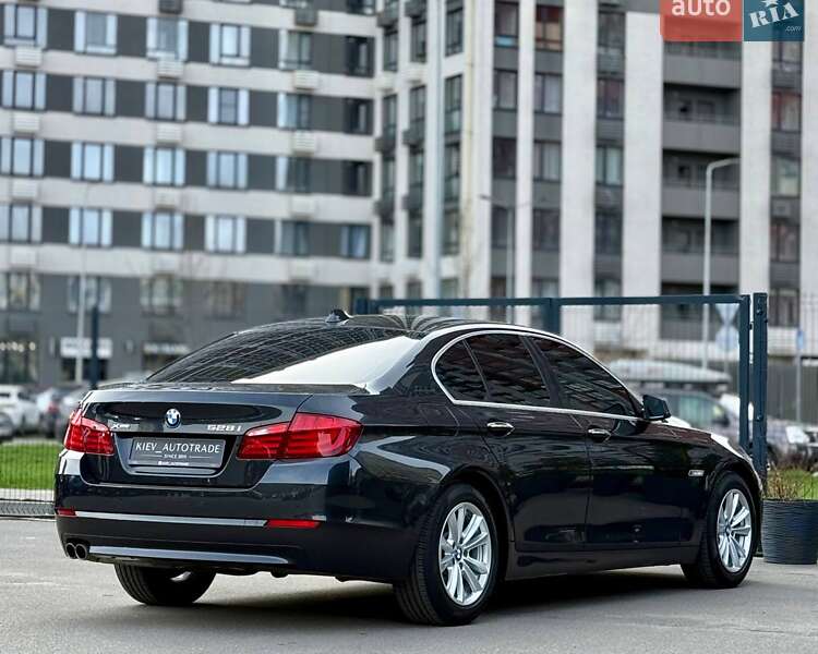 Седан BMW 5 Series 2012 в Киеве