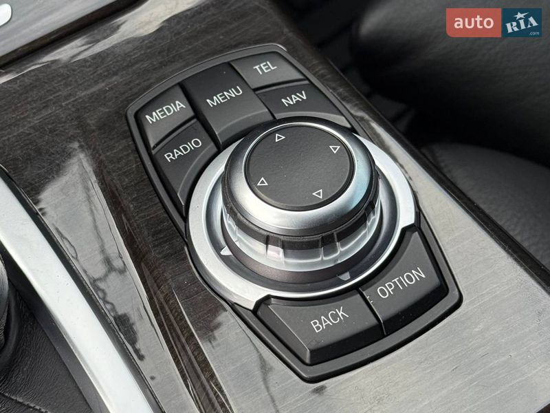 Седан BMW 5 Series 2012 в Киеве