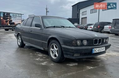 Седан BMW 5 Series 1991 в Львові
