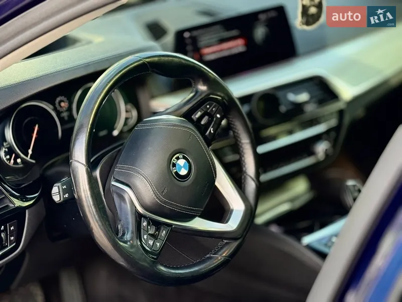 BMW 5 Series 2017 VIN WBAJD11060G884592 фото оголошення 27 з 80