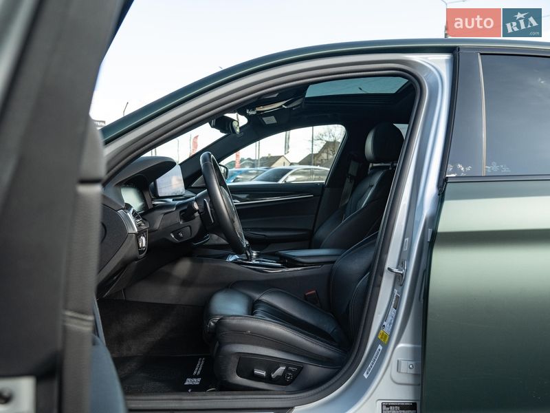 Седан BMW 5 Series 2017 в Чернівцях