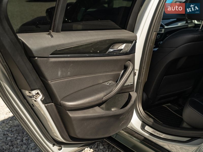 Седан BMW 5 Series 2017 в Чернівцях
