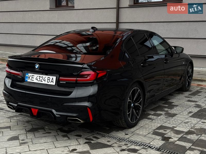 Седан BMW 5 Series 2017 в Львові