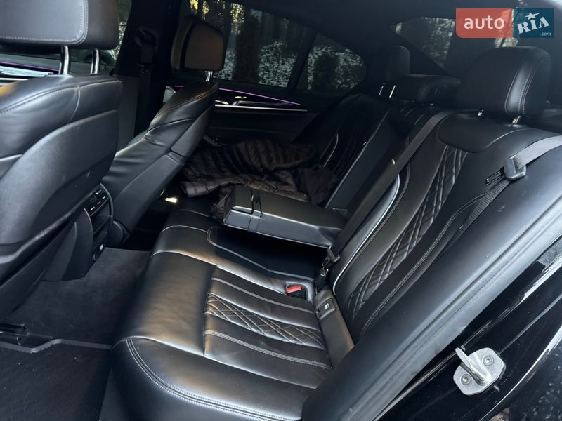 Седан BMW 5 Series 2017 в Львові