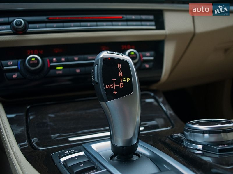 Седан BMW 5 Series 2014 в Києві