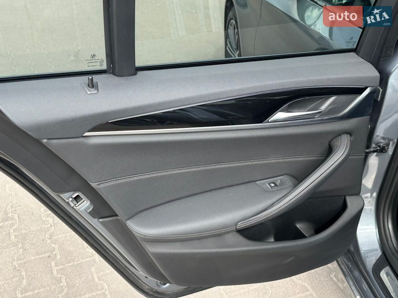 Седан BMW 5 Series 2019 в Виннице