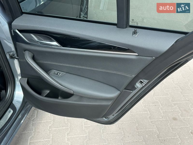 Седан BMW 5 Series 2019 в Виннице