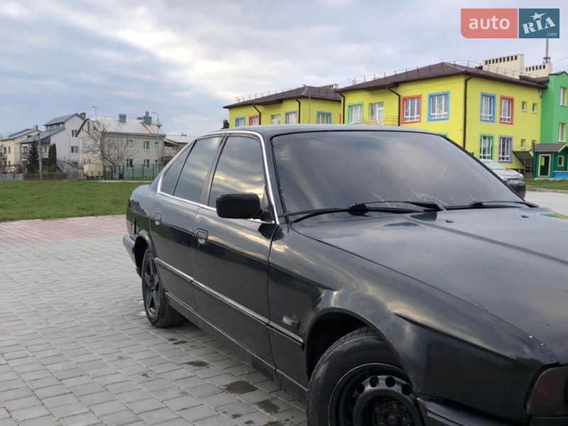Седан BMW 5 Series 1992 в Тернополе