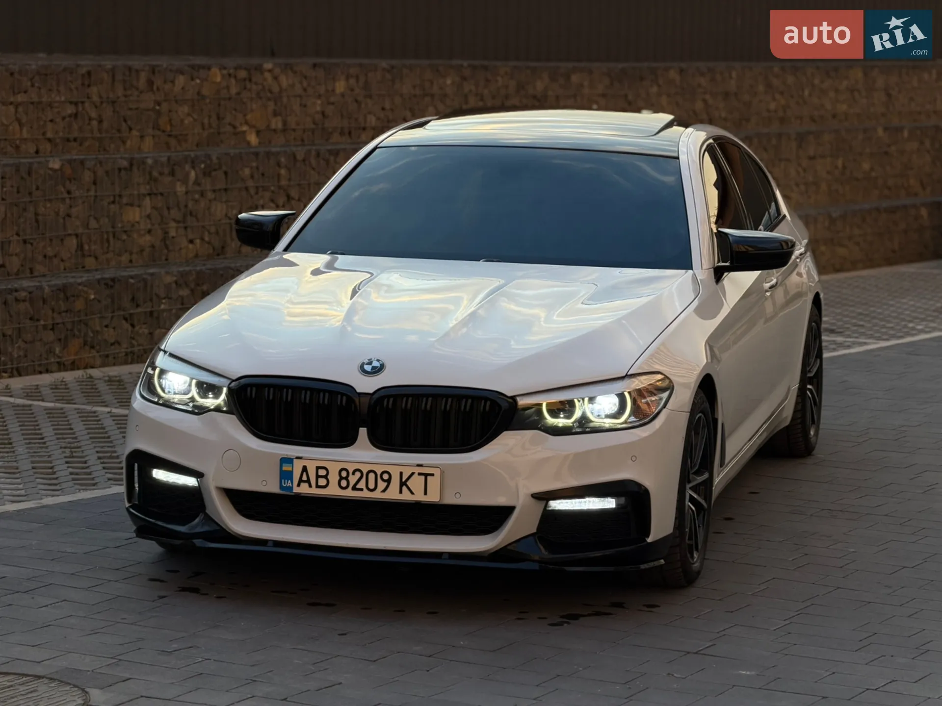 2017 BMW 5er - мініатюра 3