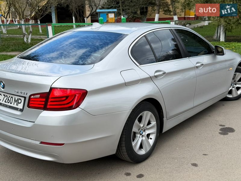 Седан BMW 5 Series 2012 в Дрогобичі
