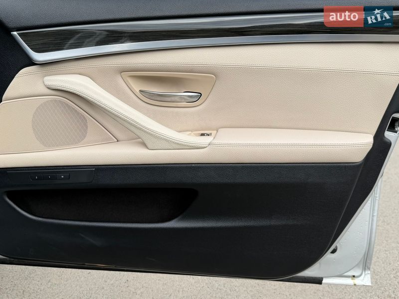 Седан BMW 5 Series 2012 в Дрогобичі