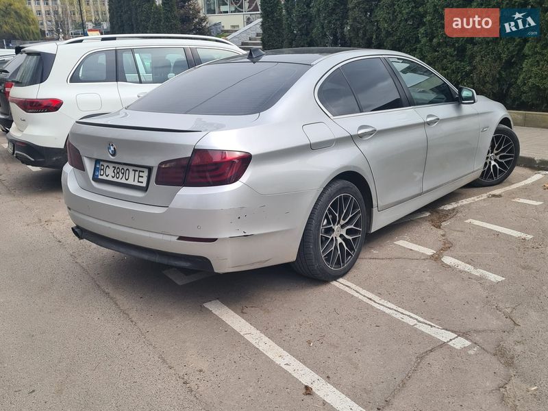 Седан BMW 5 Series 2013 в Львове