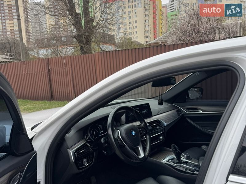 Седан BMW 5 Series 2017 в Києві
