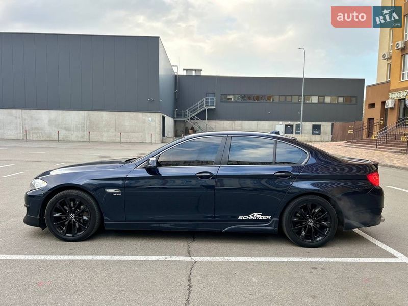 Седан BMW 5 Series 2011 в Вишневом фото 6 Седан BMW 5 Series 2011 в Вишневом