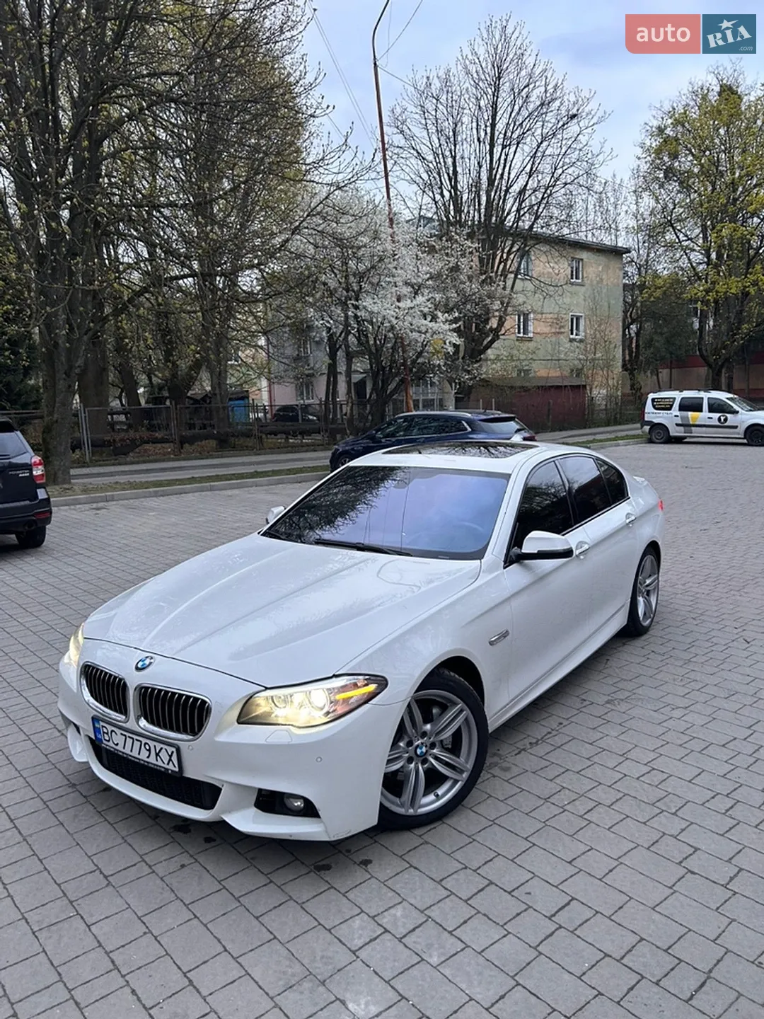 2015 BMW 5er - мініатюра 2