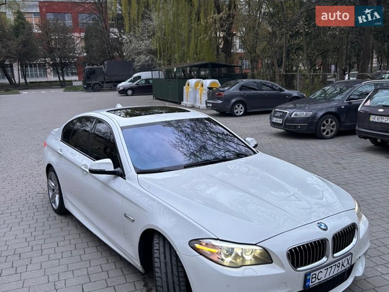 Седан BMW 5 Series 2015 в Львові