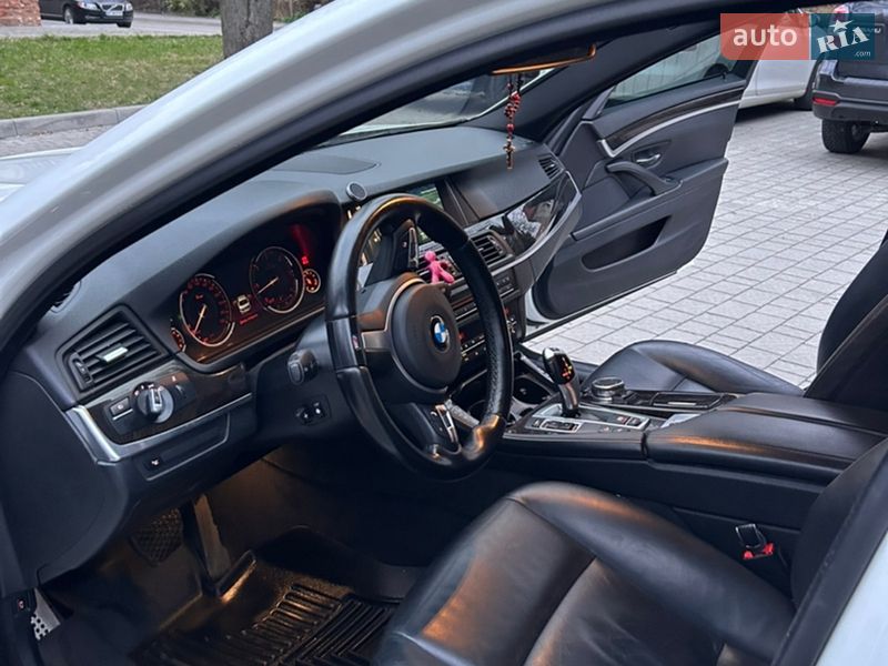 Седан BMW 5 Series 2015 в Львові
