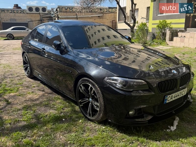 Седан BMW 5 Series 2015 в Александрие
