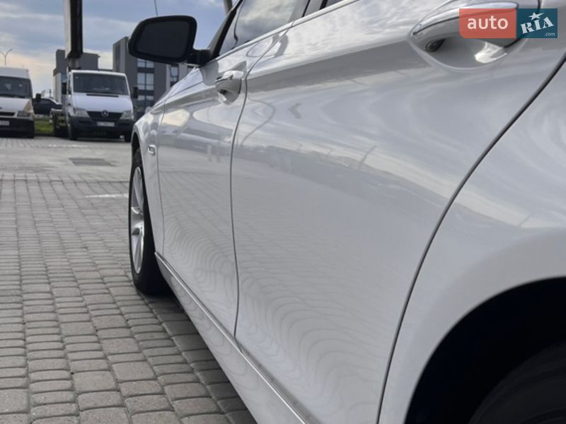 Седан BMW 5 Series 2014 в Львові