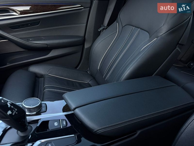 Седан BMW 5 Series 2017 в Полтаві