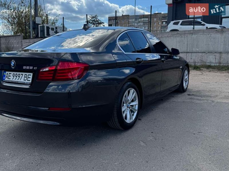 Седан BMW 5 Series 2012 в Кривому Розі