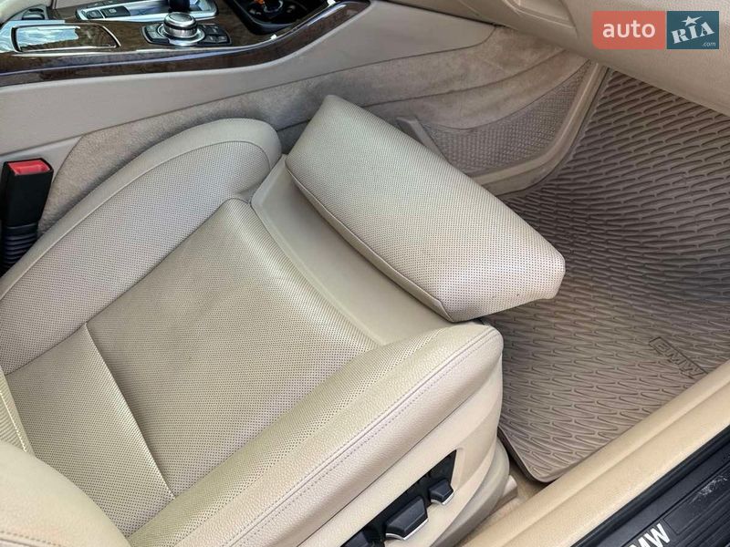 Седан BMW 5 Series 2012 в Кривому Розі