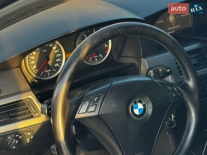 Седан BMW 5 Series 2004 в Дунаевцах