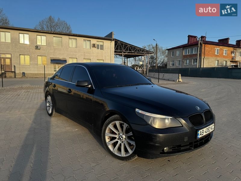 Седан BMW 5 Series 2004 в Дунаевцах