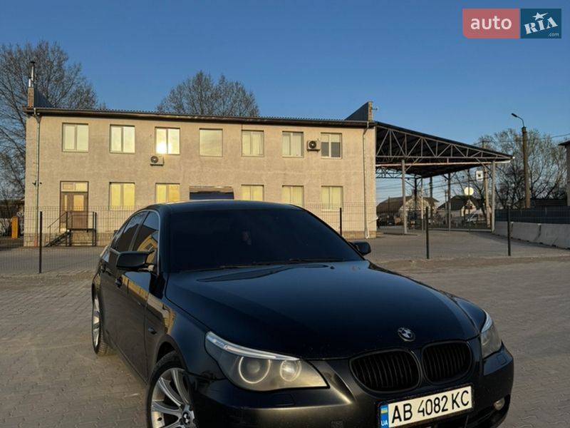 Седан BMW 5 Series 2004 в Дунаевцах