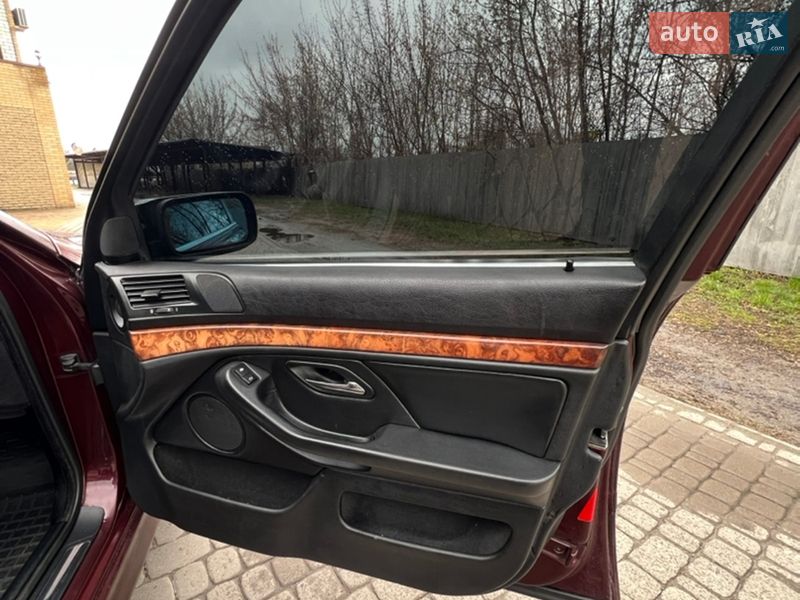 Седан BMW 5 Series 1998 в Харькове
