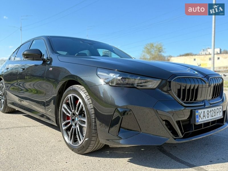 Седан BMW 5 Series 2025 в Киеве фото 26 Седан BMW 5 Series 2025 в Киеве